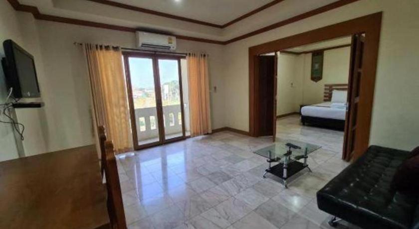 Amornsukhothai Hotel Екстер'єр фото