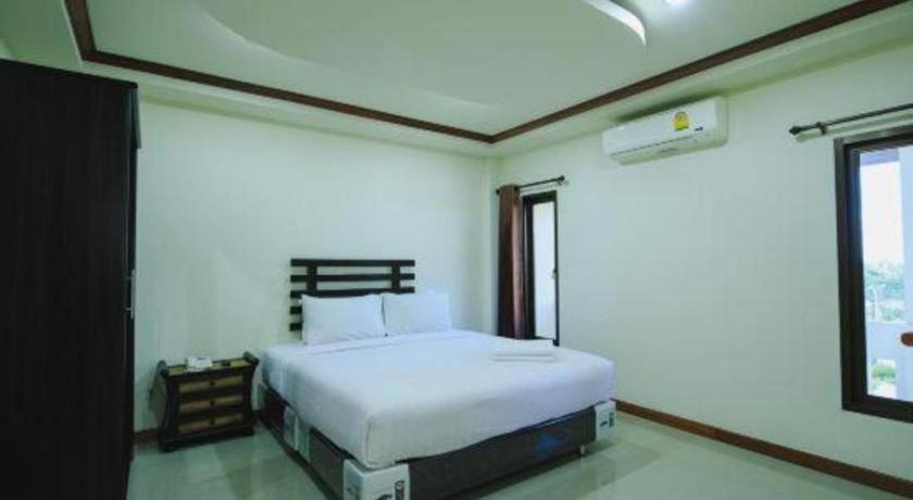 Amornsukhothai Hotel Екстер'єр фото